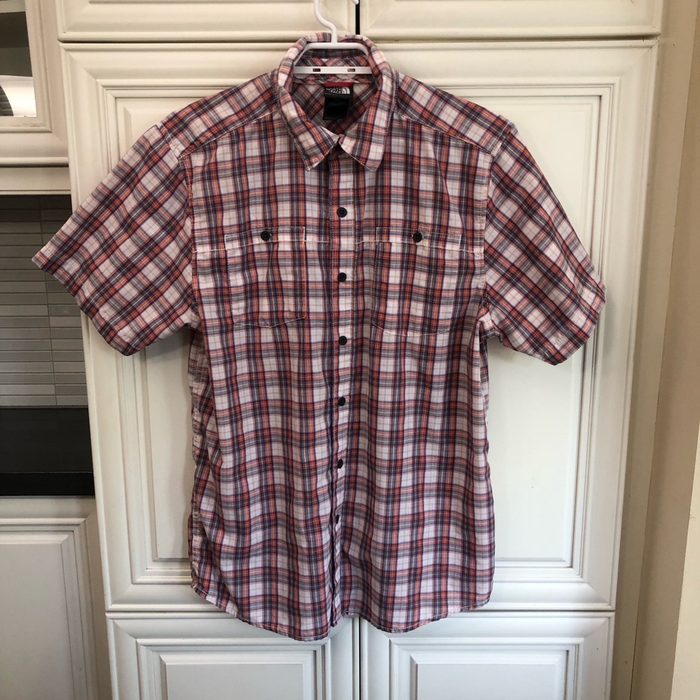 The North Face plaid button up s/s men’s shirt